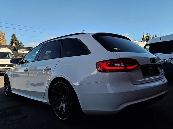 Audi A4 2013 photo 2