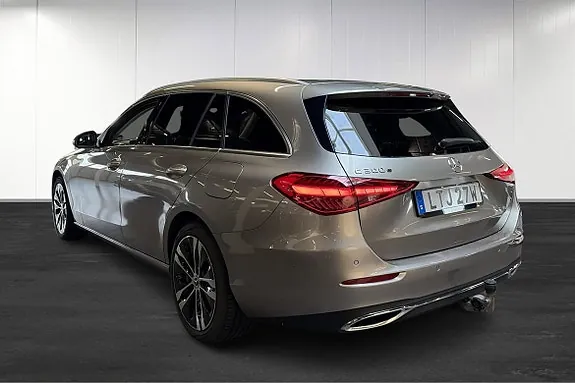 Mercedes-Benz C300 2023 photo 3