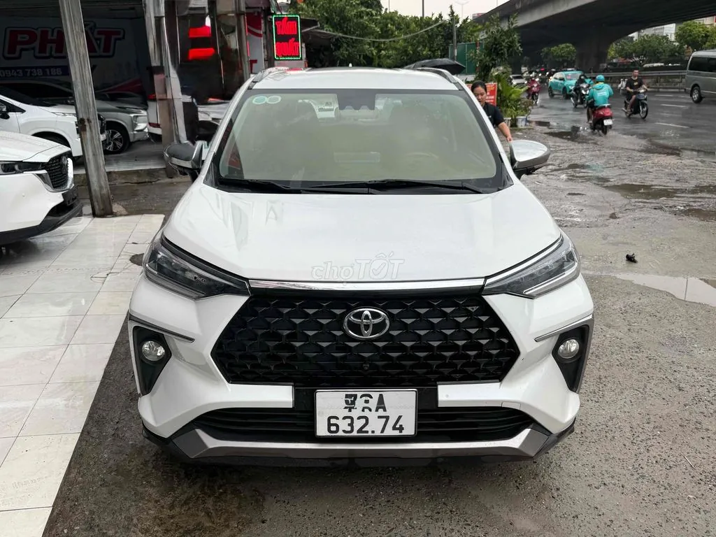 Toyota Veloz Cross
