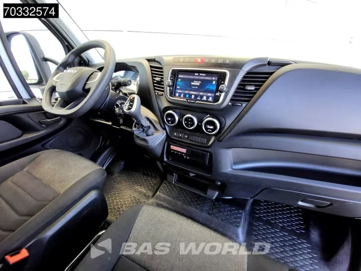 Iveco Daily 2024 photo 3