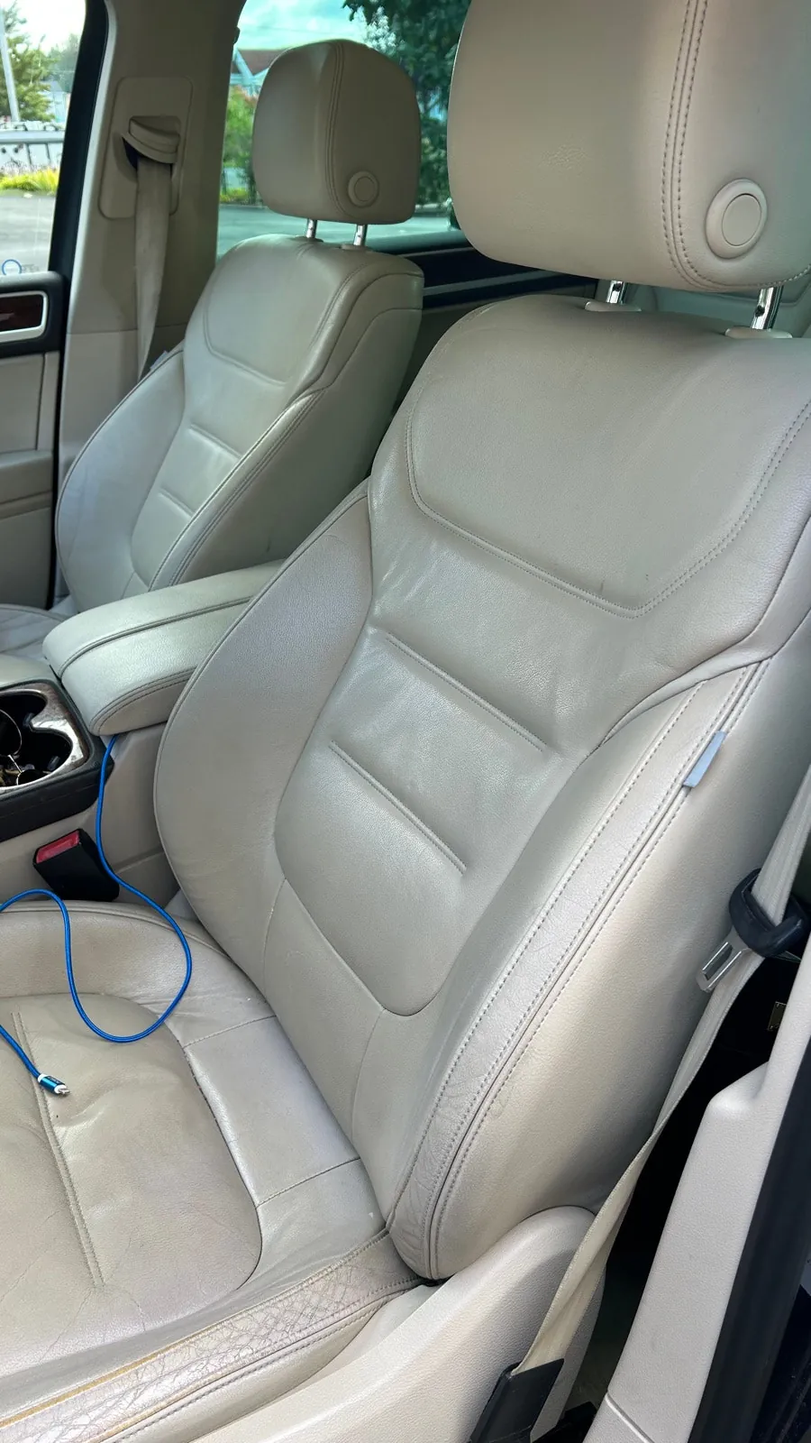 Volkswagen Touareg 2012 photo 3