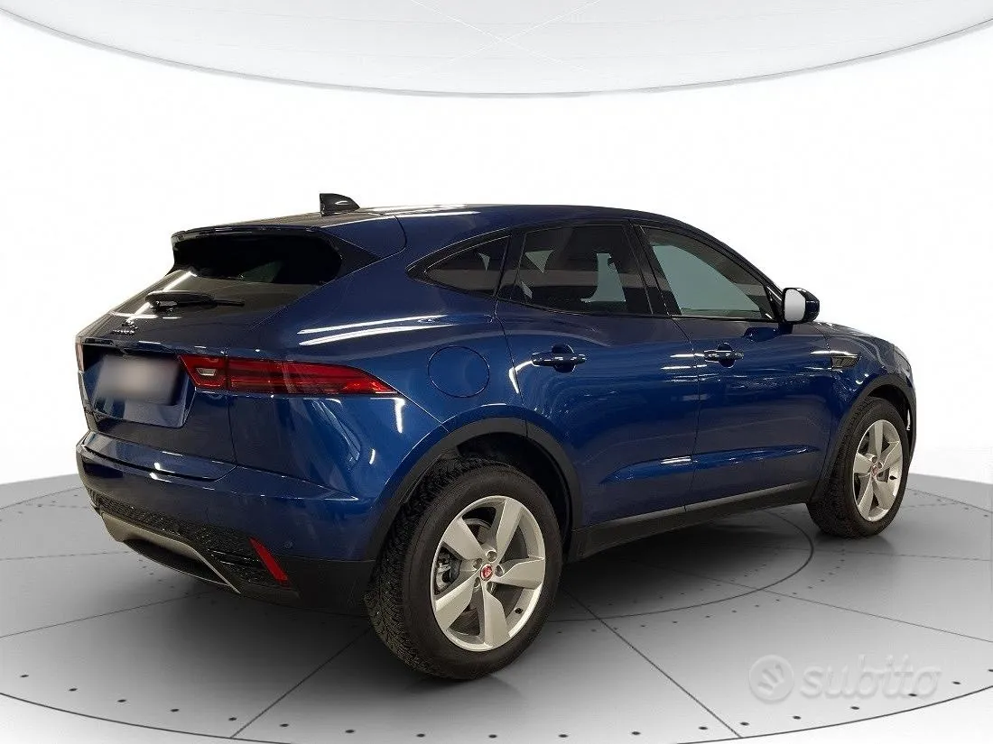 Jaguar E-Pace 2022 photo 3