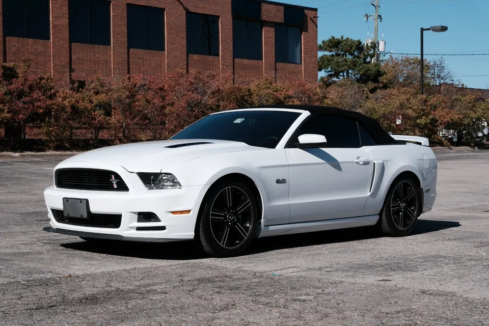Ford Mustang 2014 photo 2