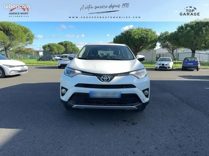 Toyota Rav4 2016 photo 2