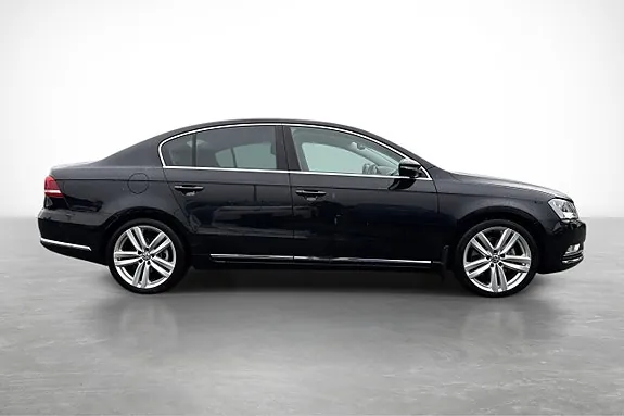 Volkswagen Passat 2011 photo 4