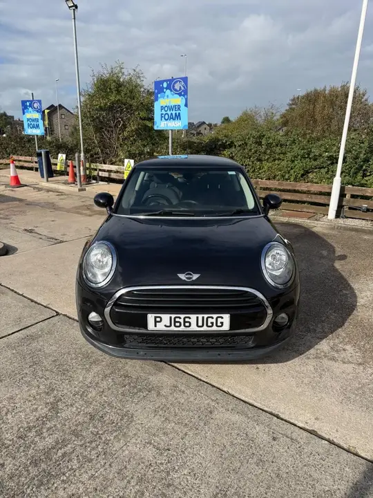 Mini Hatch 2016 photo 2