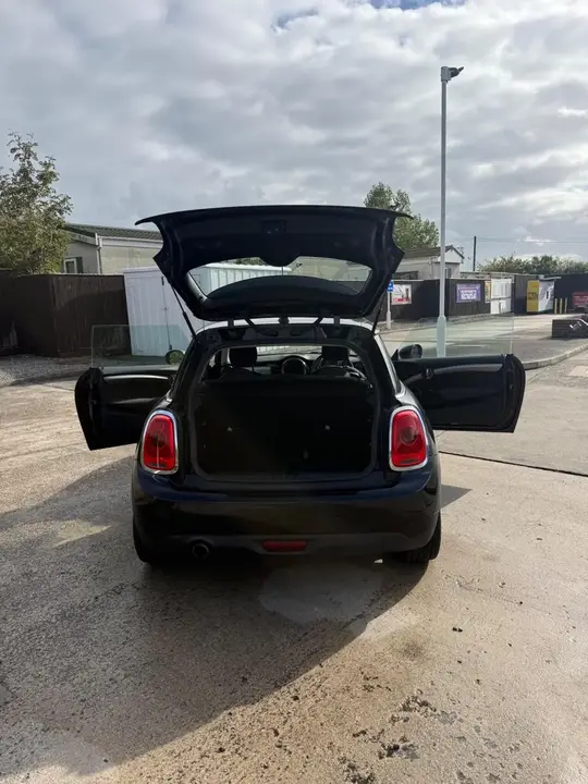 Mini Hatch 2016 photo 4