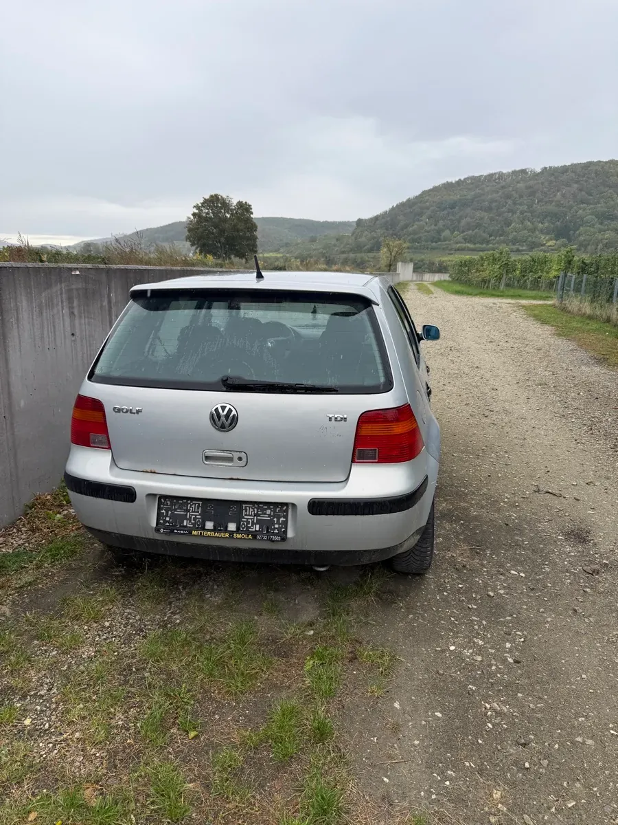 Volkswagen Golf 1999 photo 3