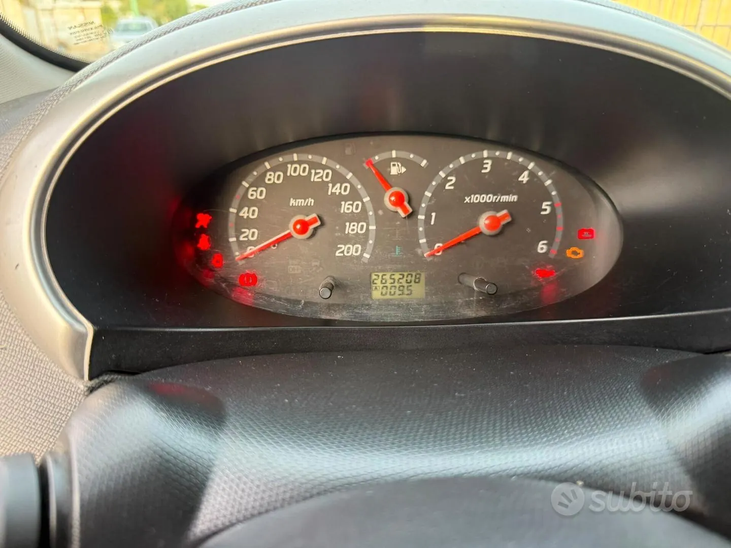 Nissan Micra 2004 photo 5