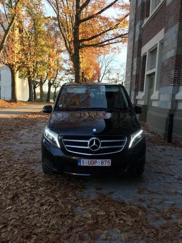 Mercedes-Benz V 250