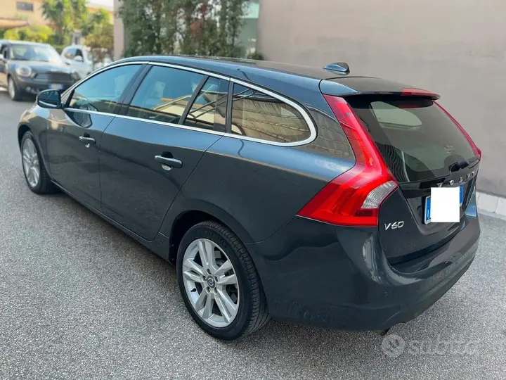 Volvo V60 2012 photo 5