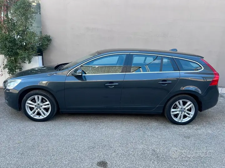 Volvo V60 2012 photo 4