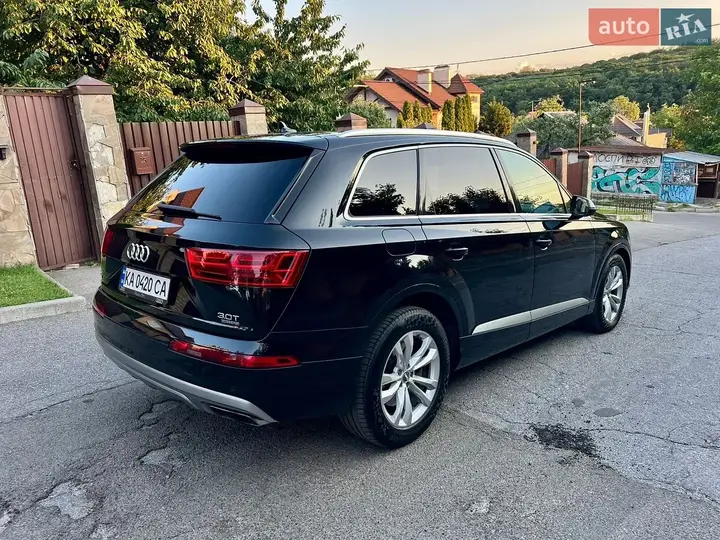 Audi Q7 2017 photo 5