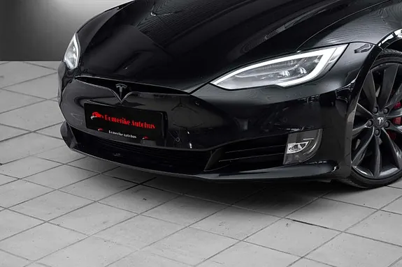 Tesla Model S 2018 photo 2