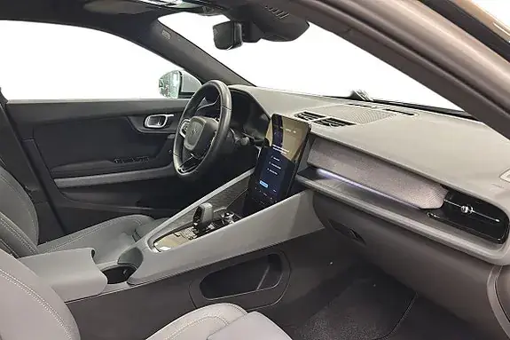 Polestar 2 2023 photo 4