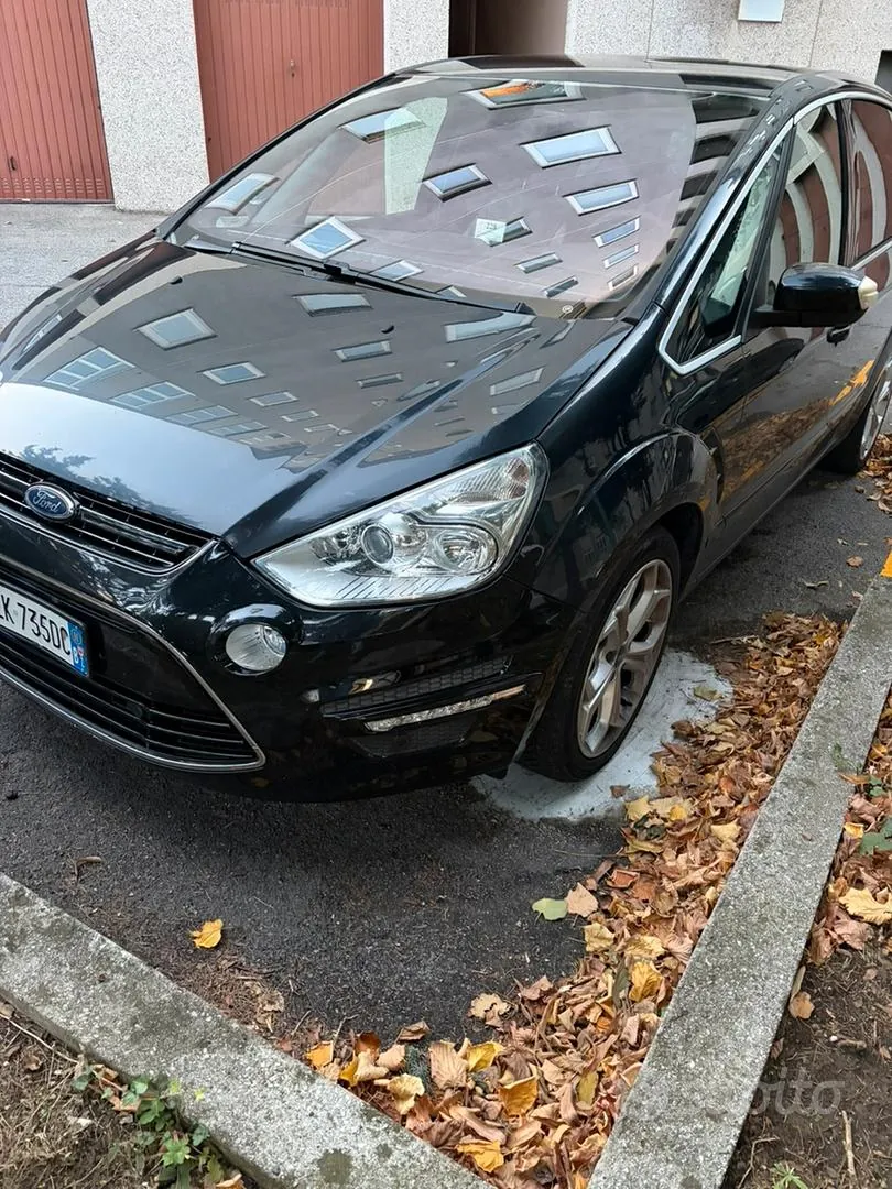 Ford S-Max 2011 photo 2