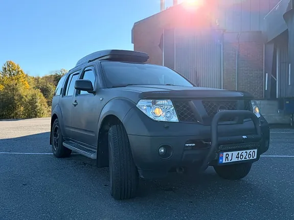 Nissan Pathfinder 2005 photo 3