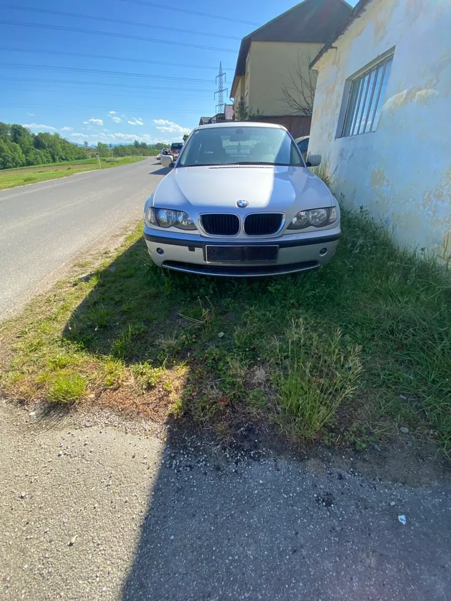 BMW 3 Series 2002 photo 2