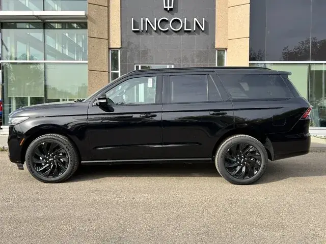 Lincoln Navigator 2027 photo 4