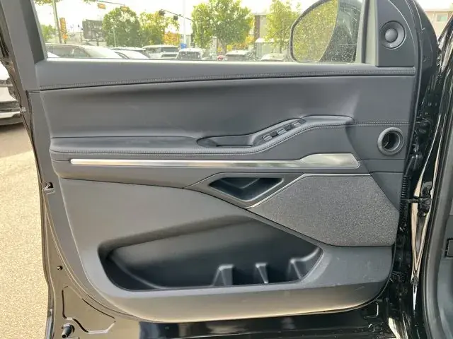 Lincoln Navigator 2027 photo 5