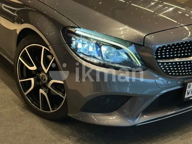 Mercedes-Benz C200 2020 photo 2