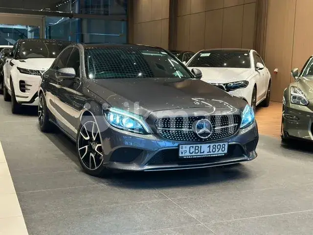 Mercedes-Benz C200 2020 photo 3