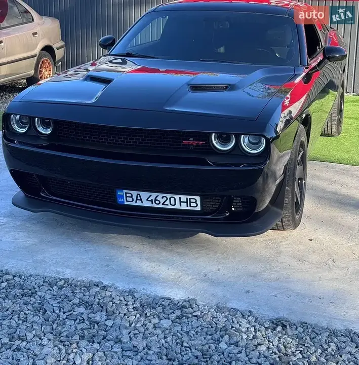 Dodge Challenger 2018 photo 2