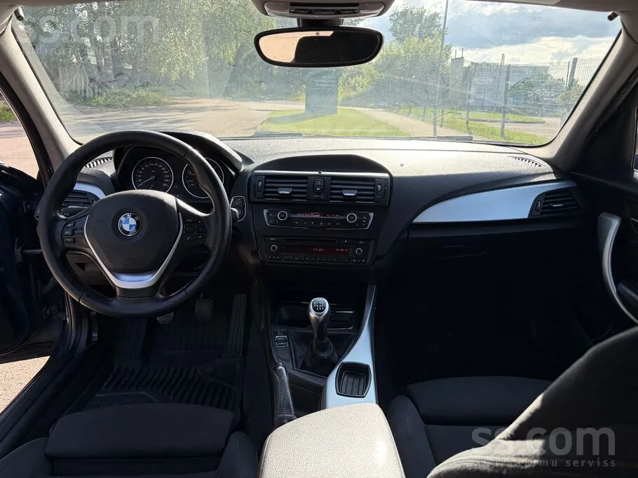 BMW 118 2012 photo 5