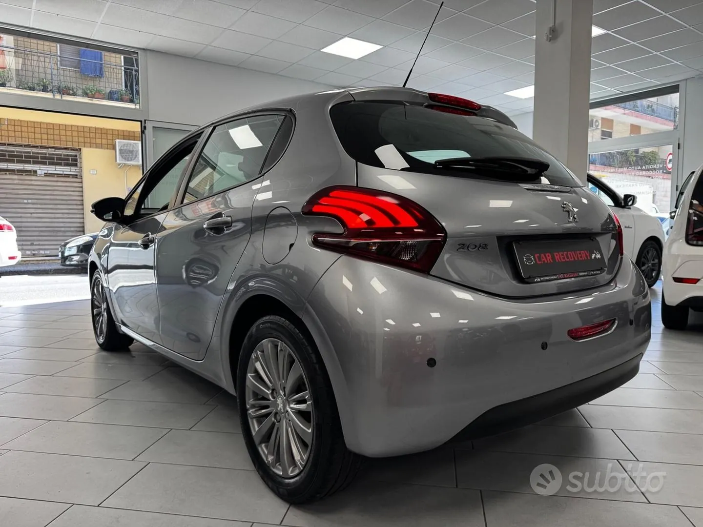 Peugeot 208 2019 photo 4