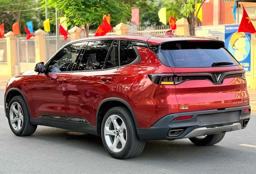 Vinfast Lux Sa2.0 2019 photo 4