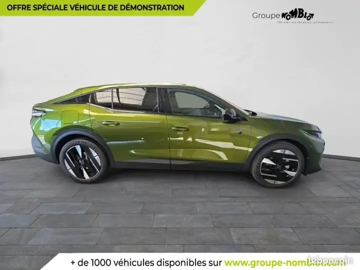 Peugeot 408 2026 photo 4