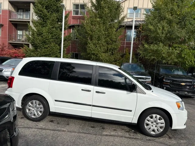 Dodge Grand Caravan 2017 photo 4