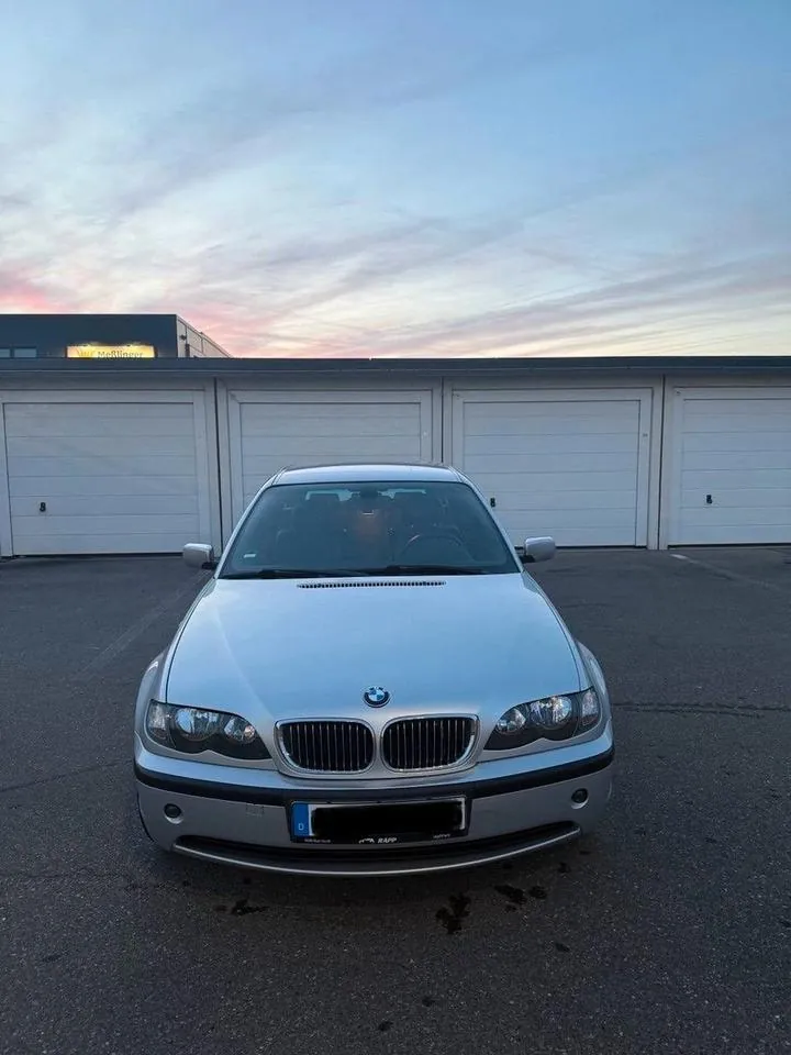 BMW 320I