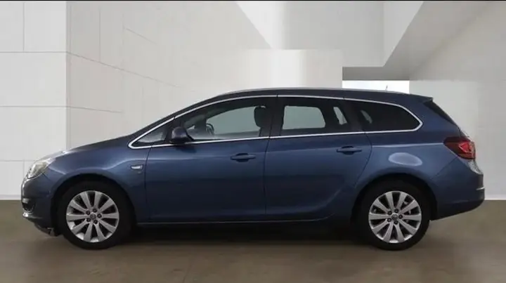 Vauxhall Astra 2015 photo 4