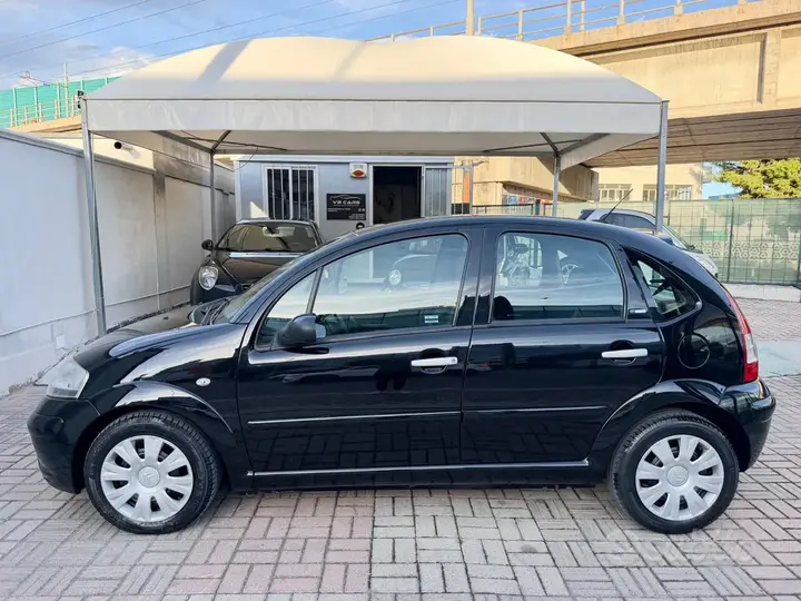Citroen C3 2008 photo 3