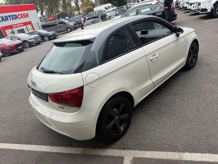 Audi A1 2011 photo 4