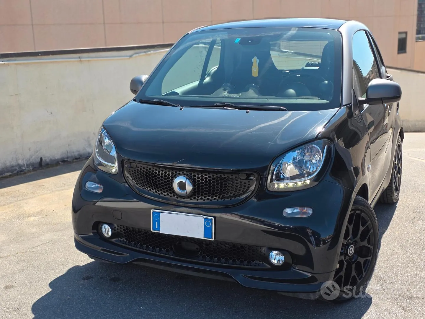 Smart Fortwo 2019 photo 2
