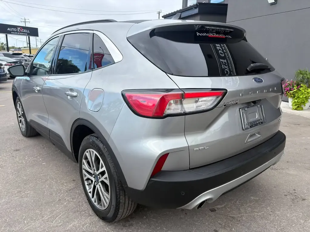 Ford Escape 2021 photo 3