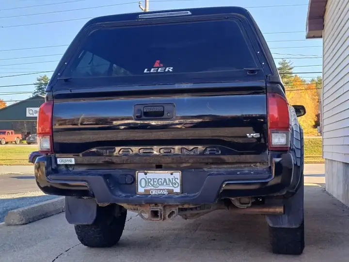 Toyota Tacoma 2018 photo 4