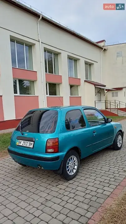 Nissan Micra 1997 photo 2