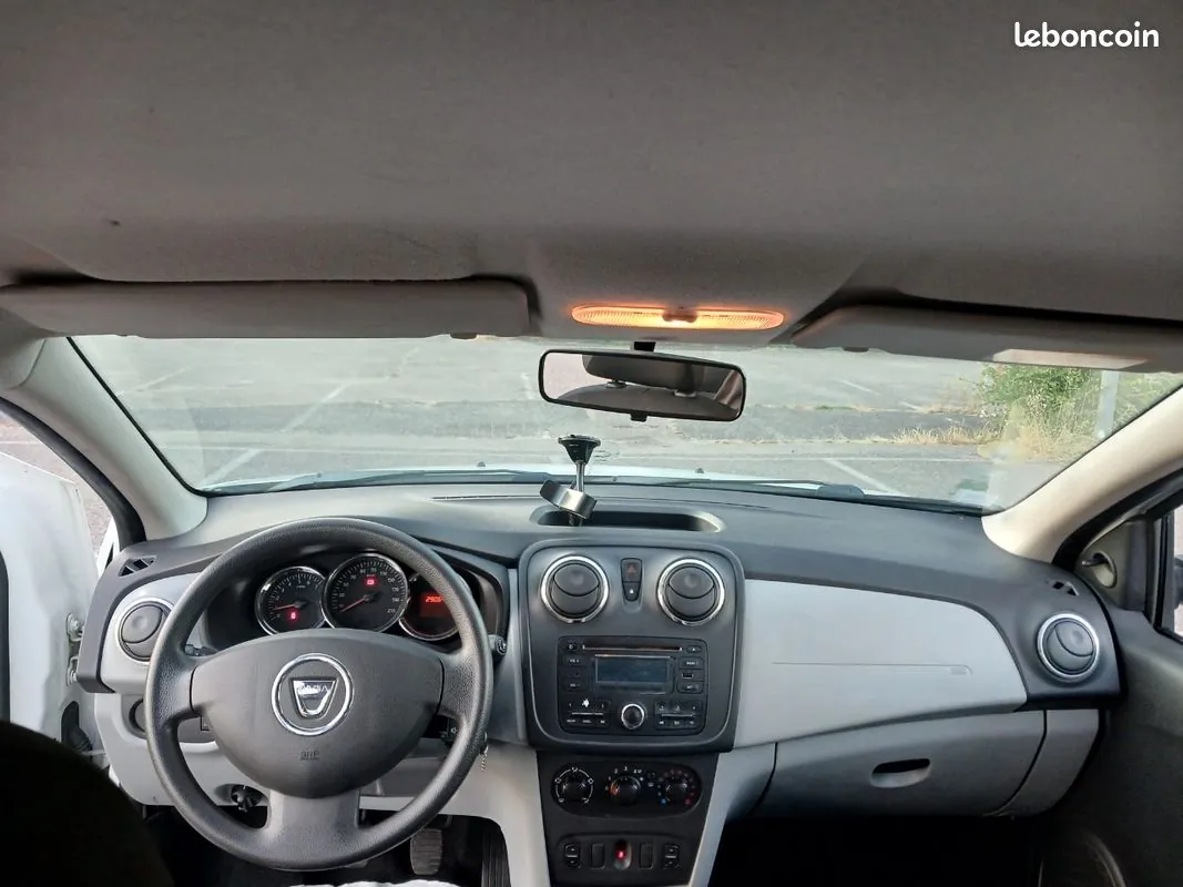 Dacia Sandero 2013 photo 3