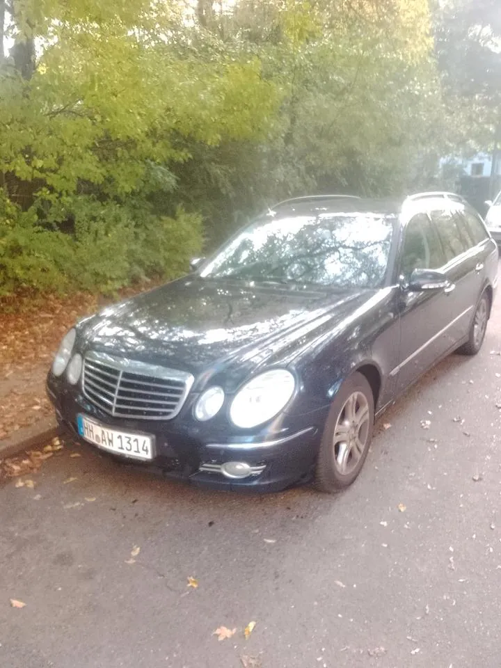 Mercedes-Benz E220