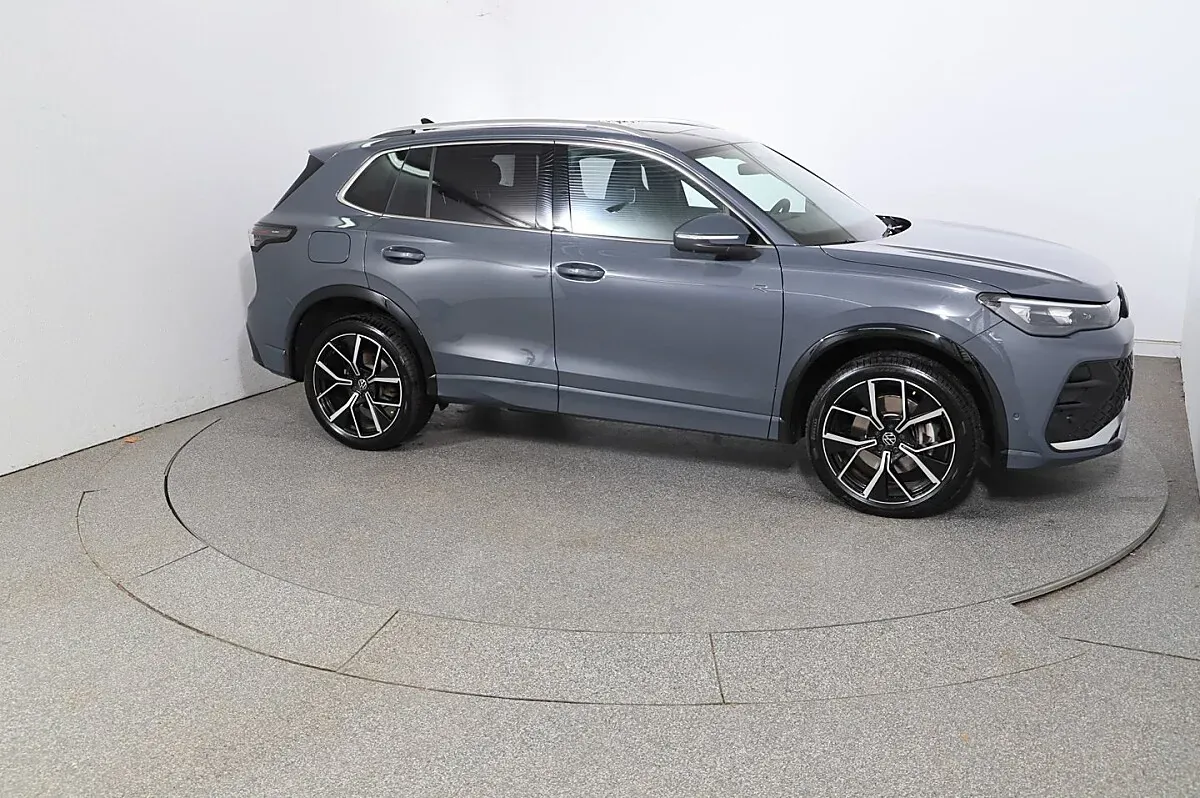 Volkswagen Tiguan 2025 photo 3