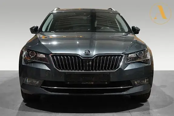 Skoda Superb 2016 photo 3