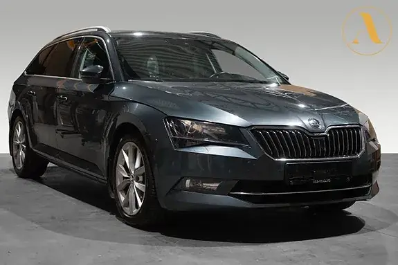 Skoda Superb 2016 photo 2