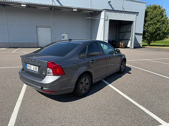 Volvo S40 2010 photo 3