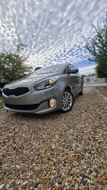 Kia Carens 2016 photo 2