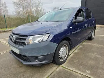 Dacia Sandero 2015 photo 2