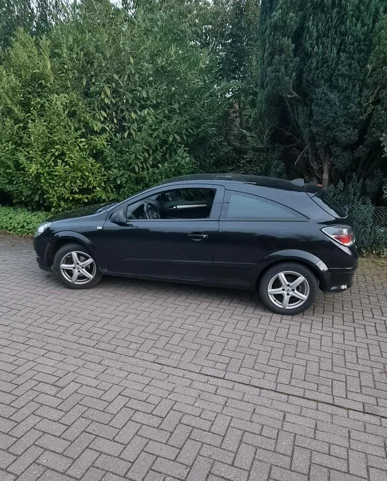 Opel Astra H Gtc