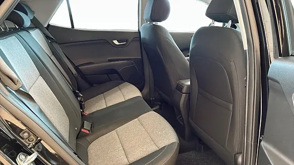 Kia Stonic 2026 photo 5